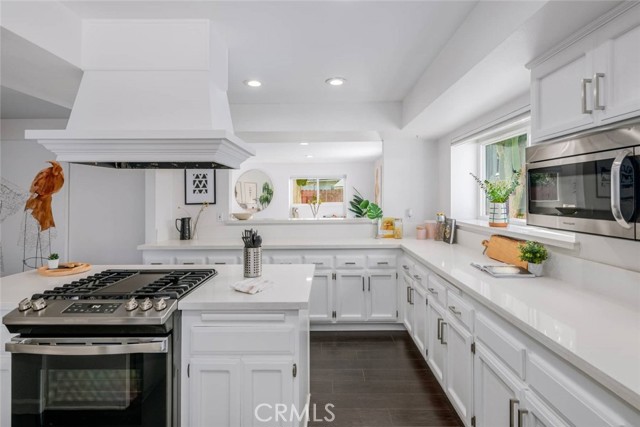 Detail Gallery Image 10 of 24 For 6919 Platt Ave, West Hills,  CA 91307 - 3 Beds | 2 Baths