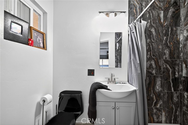 Detail Gallery Image 23 of 35 For 612 Momar Ln, Escondido,  CA 92027 - 4 Beds | 2 Baths