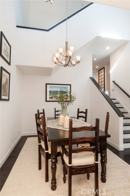 24 Bermuda Court, Manhattan Beach, California 90266, 3 Bedrooms Bedrooms, ,1 BathroomBathrooms,Residential,Sold,Bermuda,SB17026195