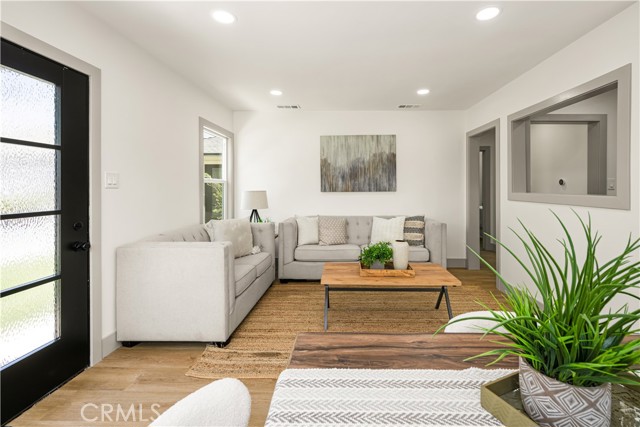 Detail Gallery Image 9 of 65 For 2510 Termino Ave, Long Beach,  CA 90815 - – Beds | – Baths