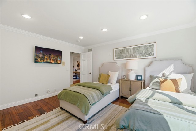 Detail Gallery Image 39 of 63 For 1001 2nd, Hermosa Beach,  CA 90254 - 5 Beds | 3/1 Baths
