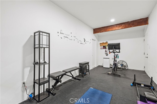 17955 Archwood Street, Reseda CA: https://media.crmls.org/medias/9326432d-32dd-4c91-beb9-3e099d31b70c.jpg