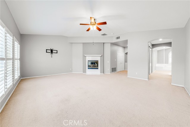 32879 Valentino Way, Temecula CA: https://media.crmls.org/medias/9327b1af-f034-476b-a8e2-f97b6ab368fa.jpg