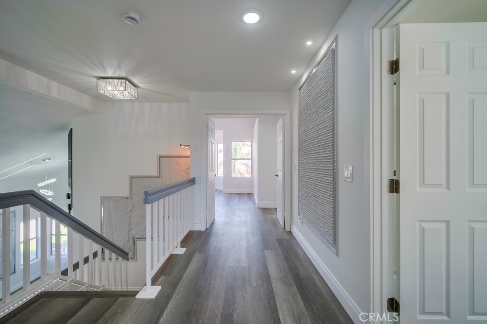 MLS #DW24248529 img 2