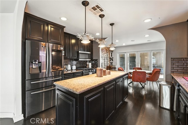 546 E 219th Street, Carson CA: https://media.crmls.org/medias/932937cb-35a0-4484-a121-d889e3520d60.jpg