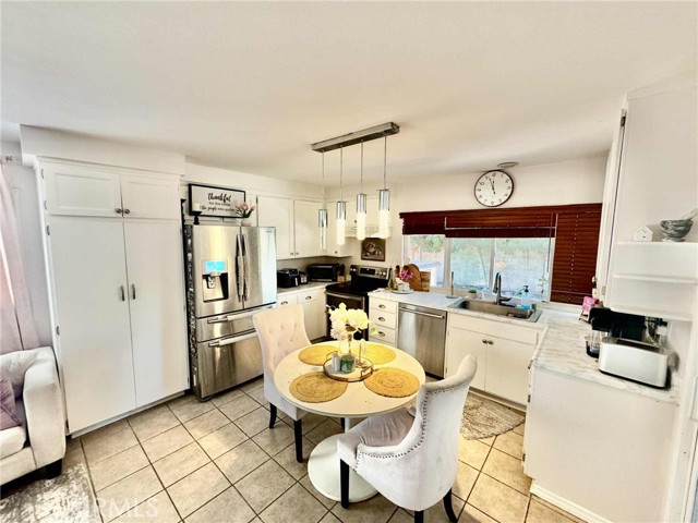 Detail Gallery Image 11 of 32 For 1782 Green Meadow, Tustin,  CA 92780 - 3 Beds | 2 Baths
