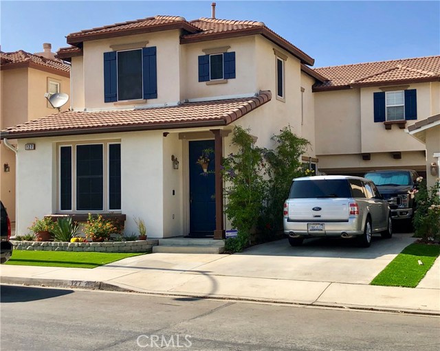 127 Lydia Ln, Corona, CA 92882