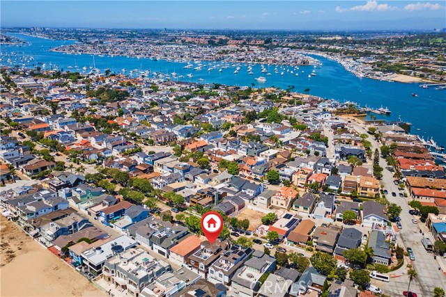 2149 E Ocean Boulevard, Newport Beach CA: https://media.crmls.org/medias/9329c272-e2ba-45f8-bac1-4b6a109bc3ef.jpg