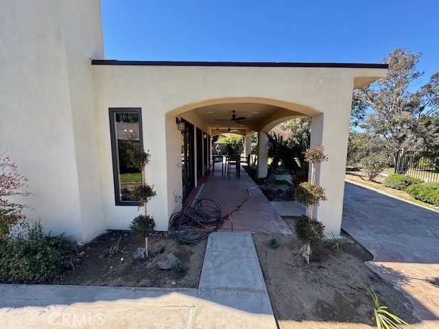 1415 Via Vallarta, Riverside CA: https://media.crmls.org/medias/9329ed1b-9186-4432-8360-964fc2fcd632.jpg