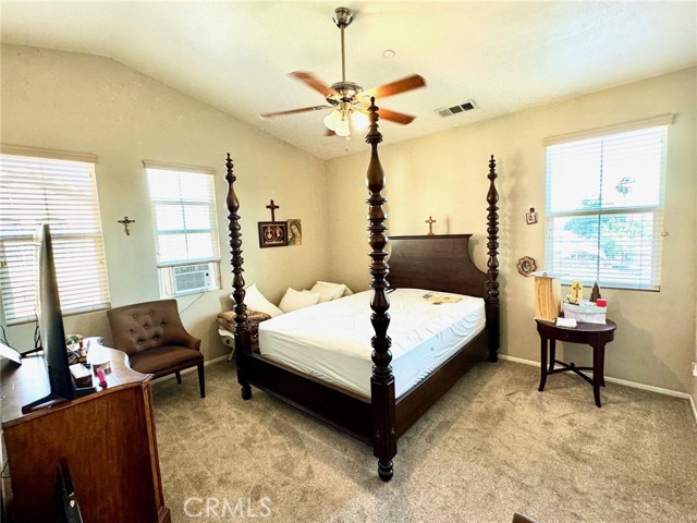 Detail Gallery Image 9 of 33 For 275 Bloomington Ave #112,  Rialto,  CA 92376 - 3 Beds | 2/1 Baths