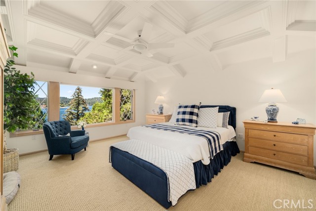 316 John Muir, Lake Arrowhead CA: https://media.crmls.org/medias/932a86de-935b-4ee0-a90b-0967b941f7a1.jpg