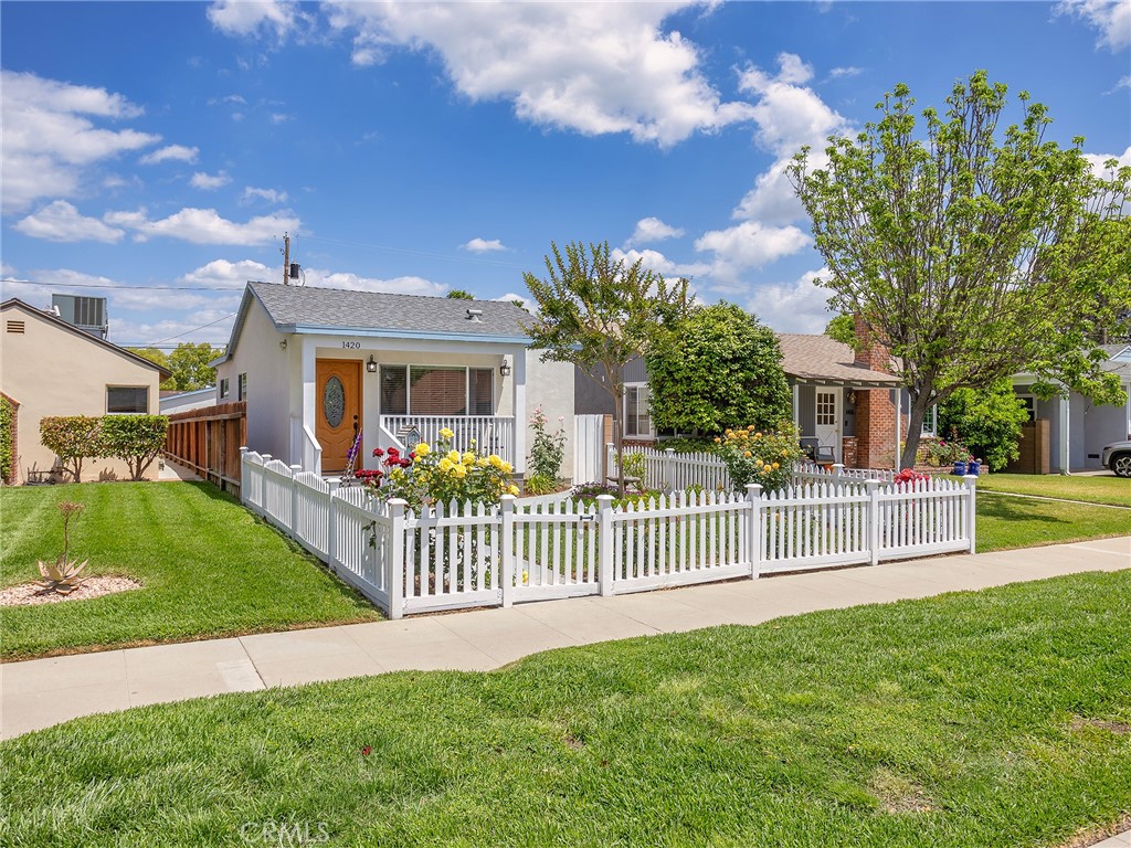 1420 N Lincoln StreetBurbank image #25