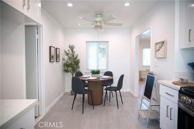 13622 Illinois Street, Westminster CA: https://media.crmls.org/medias/932b3244-6a06-41e2-b808-f2da012c8d3b.jpg