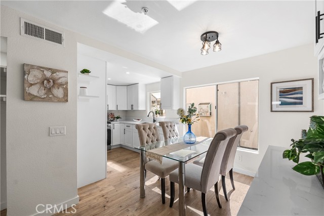 Detail Gallery Image 11 of 58 For 8800 Burnet Ave #15,  North Hills,  CA 91343 - 5 Beds | 3 Baths