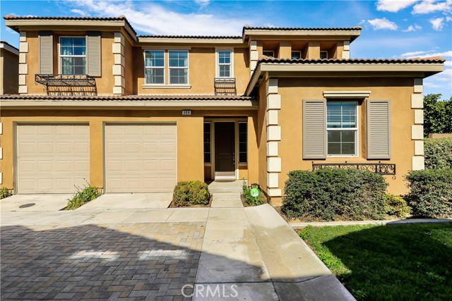 309 W Via Rua Flores, Ontario CA: https://media.crmls.org/medias/932be2ca-51ee-44a6-a89b-af18a61efd40.jpg