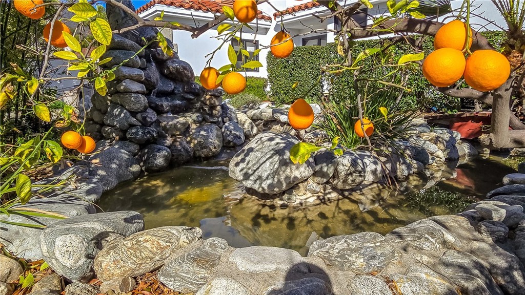 https://media.crmls.org/medias/932bec67-12a4-4a18-b7c6-0480c47bfb8a.jpg?preset=X-Large