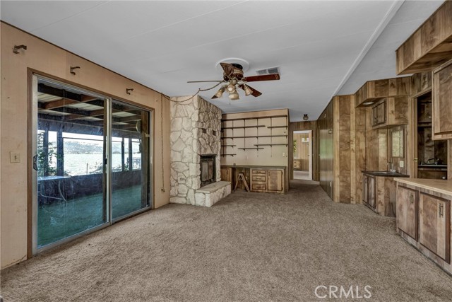 11990 North Drive, Clearlake CA: https://media.crmls.org/medias/932c7b0b-fd8c-40ef-b292-65a31f01507b.jpg