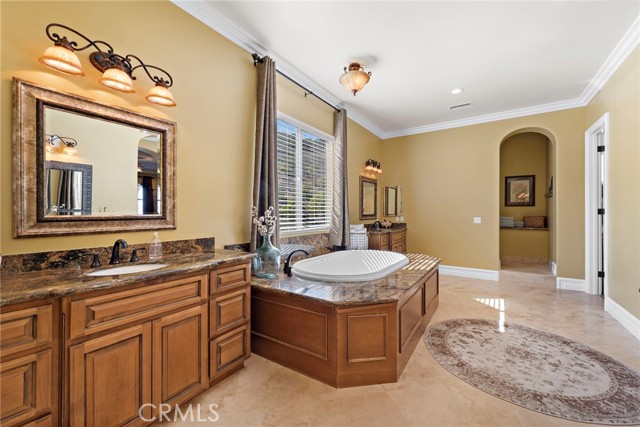 38150 Via Huerta, Murrieta CA: https://media.crmls.org/medias/932cf1f5-9433-46bb-b11c-f2957686344c.jpg