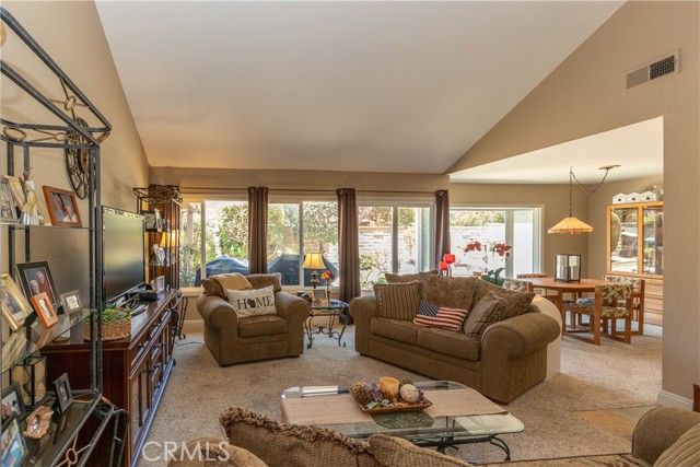31032 Via Estenaga, San Juan Capistrano CA: https://media.crmls.org/medias/932e039a-6c88-4e78-b19f-add71aab688f.jpg