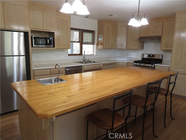 Detail Gallery Image 9 of 54 For 1718 Robinson Mill Rd, Bangor,  CA 95914 - 3 Beds | 2/1 Baths