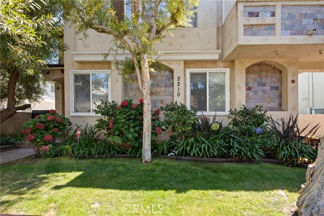 Detail Gallery Image 4 of 46 For 2210 Mathews Ave a,  Redondo Beach,  CA 90278 - 3 Beds | 2/1 Baths