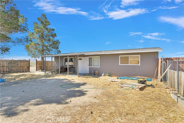 Detail Gallery Image 7 of 41 For 9989 Hope Ln, Lucerne Valley,  CA 92356 - 3 Beds | 1 Baths