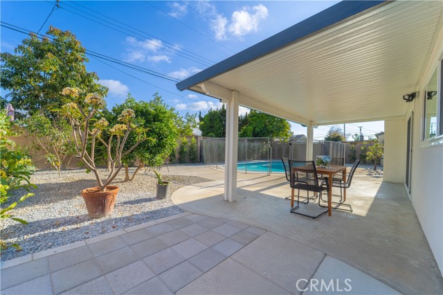 Detail Gallery Image 25 of 57 For 6526 Corinne Cir, Buena Park,  CA 90620 - 5 Beds | 2/1 Baths