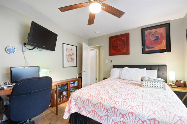 Detail Gallery Image 24 of 30 For 2101 E 2nd St #305,  Long Beach,  CA 90803 - 2 Beds | 2 Baths