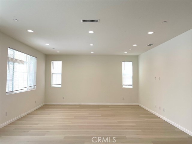 Detail Gallery Image 7 of 24 For 3967 S Trinitas Way, Ontario,  CA 91761 - 4 Beds | 3 Baths