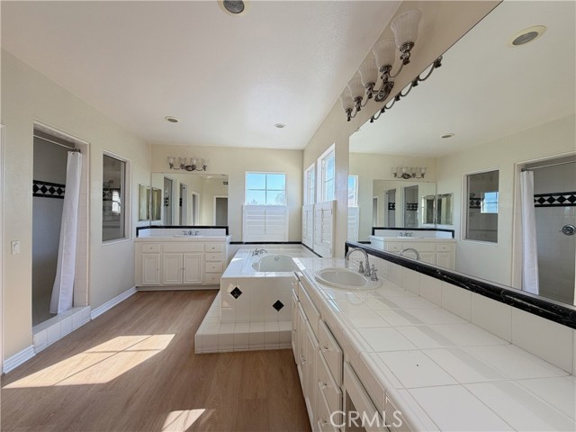 Detail Gallery Image 19 of 39 For 17450 Drake St, Yorba Linda,  CA 92886 - 5 Beds | 4 Baths