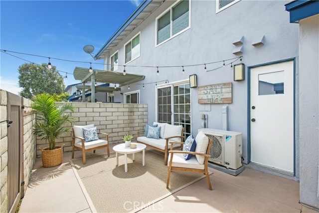 Detail Gallery Image 4 of 30 For 16511 Caballero, Huntington Beach,  CA 92649 - 3 Beds | 1/1 Baths