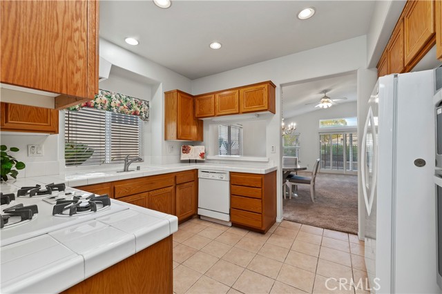 Detail Gallery Image 16 of 59 For 40364 via Marisa, Murrieta,  CA 92562 - 3 Beds | 2 Baths