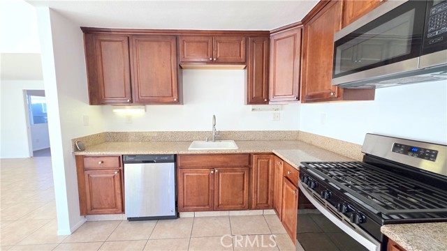 Detail Gallery Image 6 of 26 For 2632 S Calaveras Pl, Ontario,  CA 91761 - 3 Beds | 2 Baths