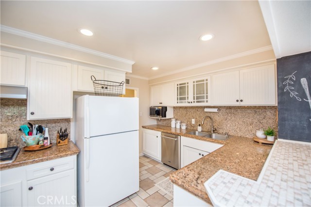 Detail Gallery Image 21 of 53 For 3165 Sicily Ave, Costa Mesa,  CA 92626 - 3 Beds | 2/1 Baths
