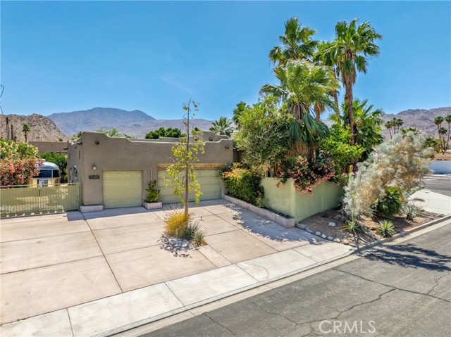 54030 Eisenhower Drive, La Quinta CA: https://media.crmls.org/medias/9331ade6-00fb-40d3-a536-a9664b9f657c.jpg