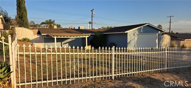 Detail Gallery Image 2 of 37 For 5331 Elmwood Rd, San Bernardino,  CA 92404 - 4 Beds | 2 Baths