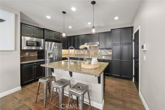 Detail Gallery Image 14 of 43 For 2999 E Walking Beam Pl, Brea,  CA 92821 - 3 Beds | 2/1 Baths