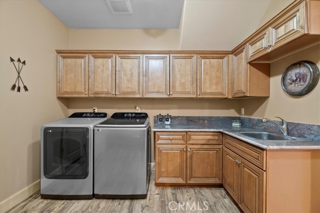 Image 16 of 45 For 1020 Heritage Trail