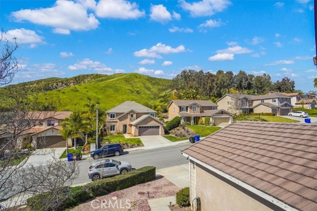 29720 Creekbed Road, Castaic CA: https://media.crmls.org/medias/93356416-7f6a-448b-b8f1-1f87bad50b0f.jpg