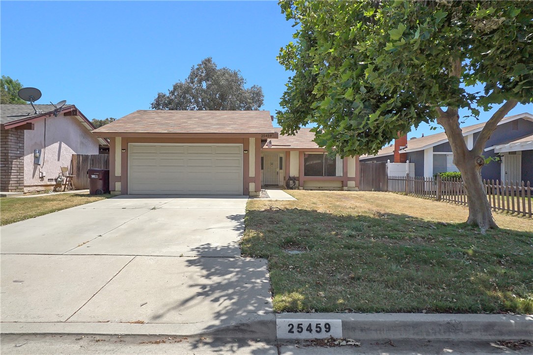 Detail Gallery Image 1 of 1 For 25459 Hemlock Ave, Moreno Valley,  CA 92557 - 3 Beds | 2 Baths