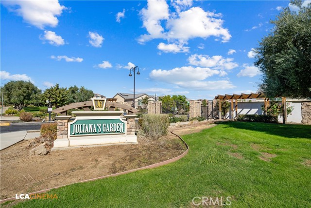 Detail Gallery Image 32 of 32 For 10607 Topiary Dr, Bakersfield,  CA 93306 - 4 Beds | 2 Baths