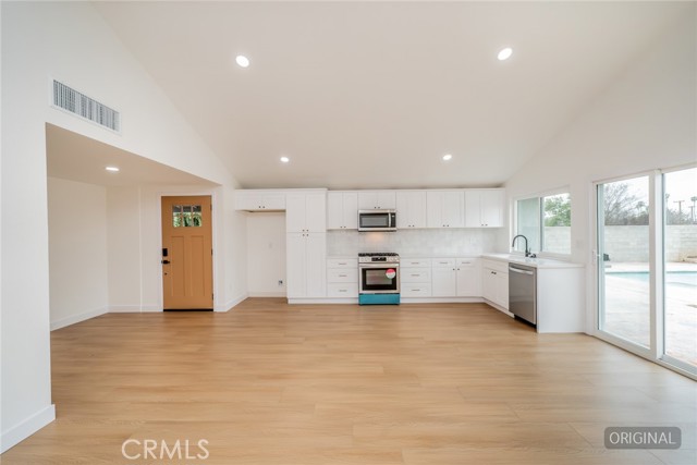 Detail Gallery Image 7 of 36 For 13163 Harlow, Corona,  CA 92879 - 3 Beds | 2 Baths