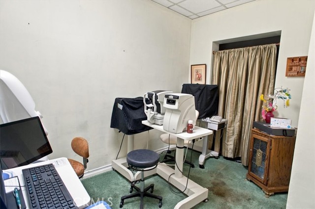  Commercial for Sale in Burbank, California