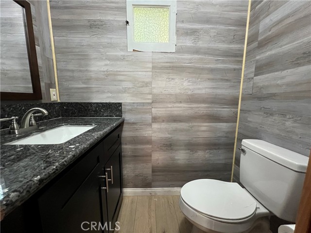 Detail Gallery Image 16 of 22 For 782 N Village, Crestline,  CA 92325 - 3 Beds | 1/1 Baths