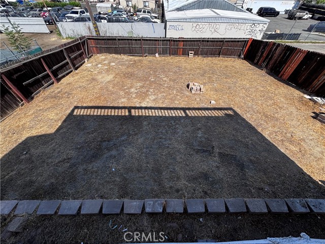 415 Ellis Street, Lake Elsinore CA: https://media.crmls.org/medias/9338f883-4f6a-4f7d-81fd-e142f81d4319.jpg