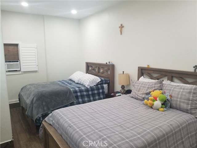 11871 162nd, Norwalk CA: https://media.crmls.org/medias/9338f97b-181d-452c-906f-0bed19b1d792.jpg