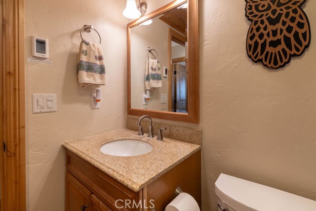 190 Yosemite Drive, Big Bear City CA: https://media.crmls.org/medias/9338fc56-9899-4878-8d4d-0f7aa726f52c.jpg