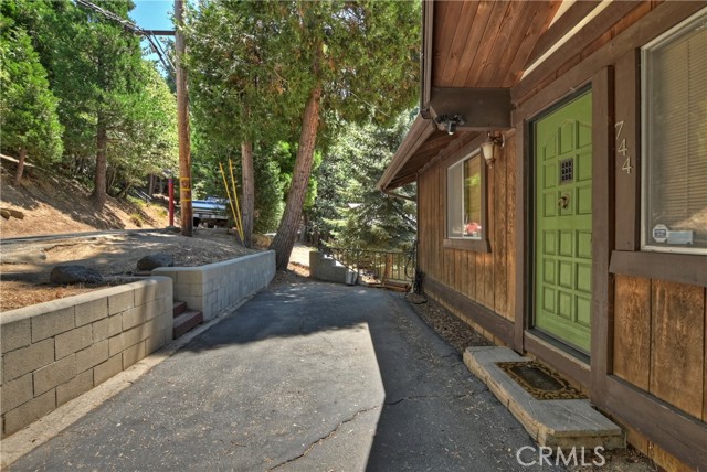 Detail Gallery Image 44 of 44 For 744 Bergschrund Dr, Crestline,  CA 92325 - 3 Beds | 2/1 Baths