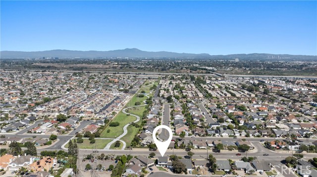 21292 Bulkhead Circle, Huntington Beach CA: https://media.crmls.org/medias/93391ec5-691d-4b9a-a687-0a9ca73d7c08.jpg