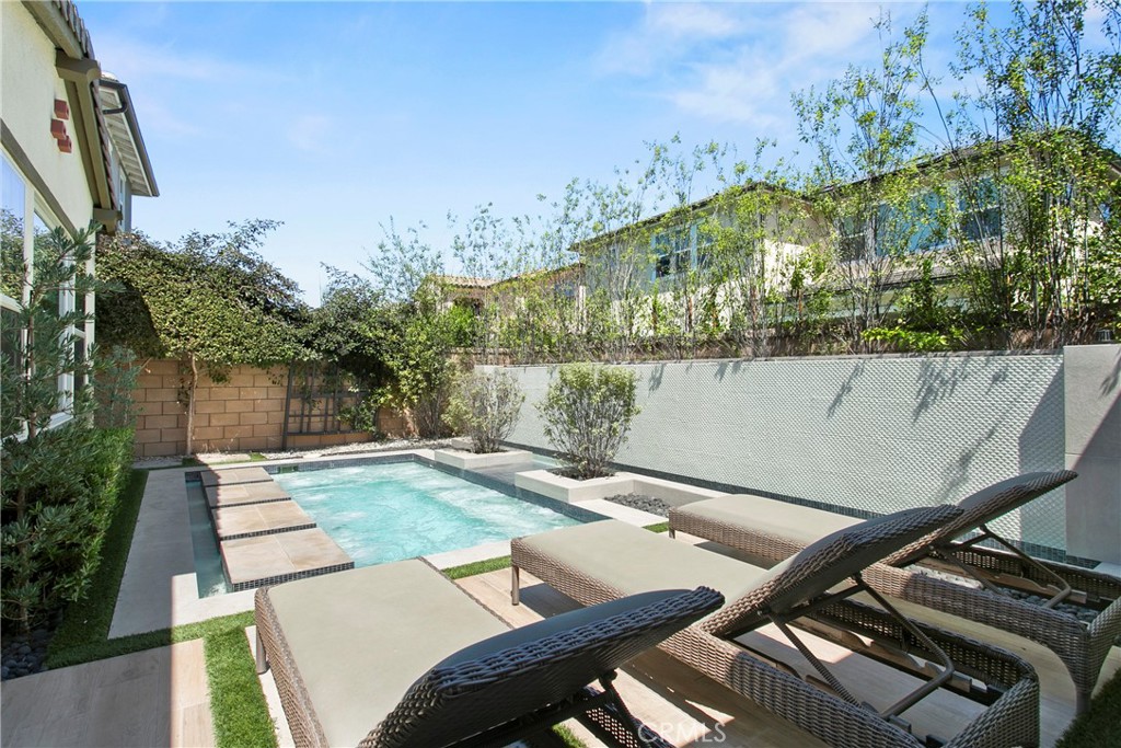 93398213 F4b5 47c3 9e05 998507cfd938